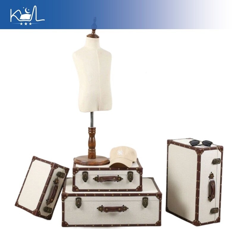 Baule portaoggetti vintage in  - Retro Vintage Trunk Suitcase recensione e prezzo
